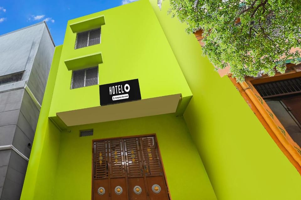 Super Hotel O Dakshin Dwar formerly Radha Krishna Niwas Hotel in Puri