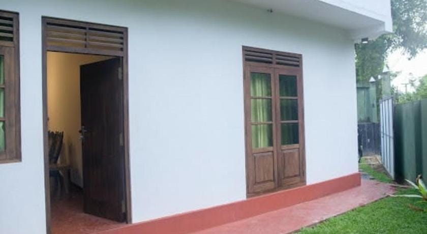villa ceylon go Hotel in Hikkaduwa