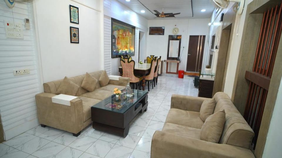 Raahi Luxury Villa Near Kashi Vishwanath Villa in Varanasi