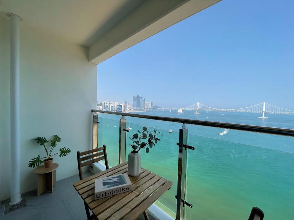 HyoiStay the Gwangan Bed and Breakfast in Busan