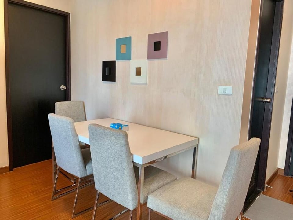 MetroLuxe On Nut BTS/2br2bth/HighFlr/Pool/Gym/WiFi Apartment in Bangkok