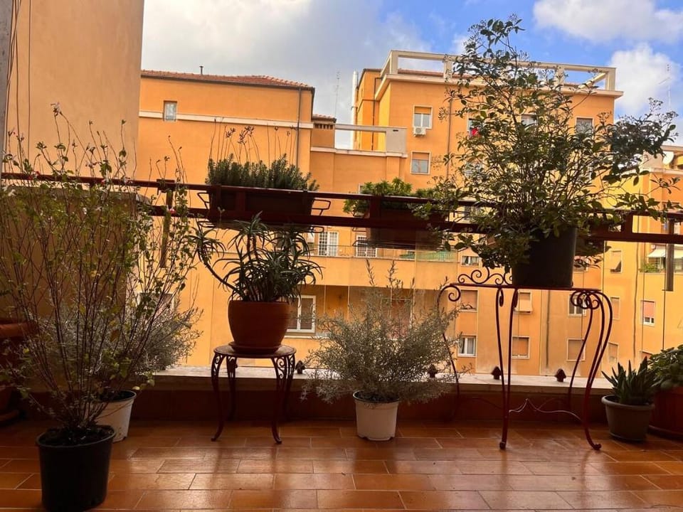 Chigi 82 Apartment in Rome
