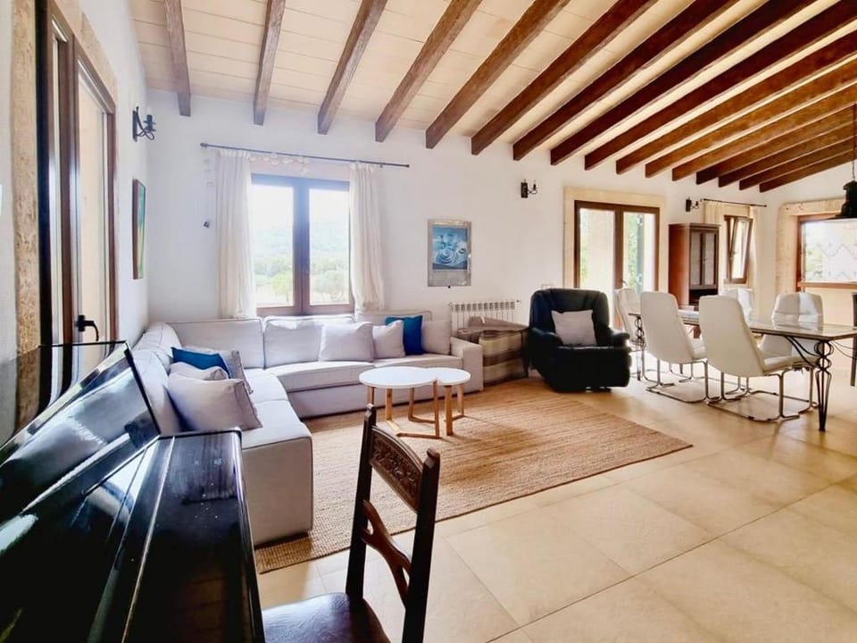 Villa near Cala Tropicana with Pool Villa in Llevant