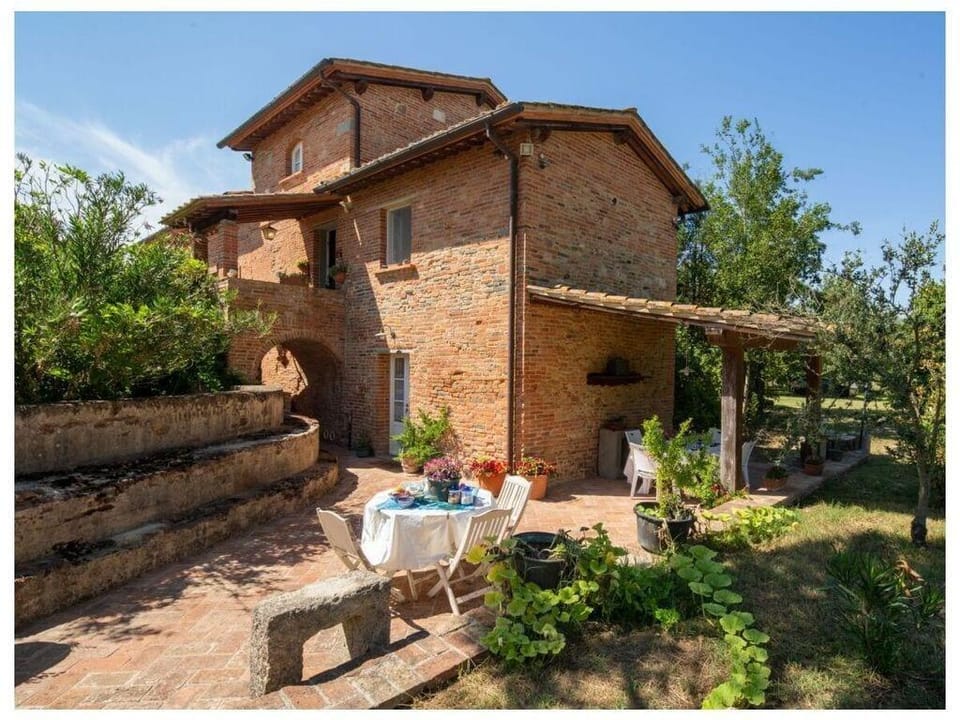 Villa al Molino Comfortable holiday residence Villa in Tuscany