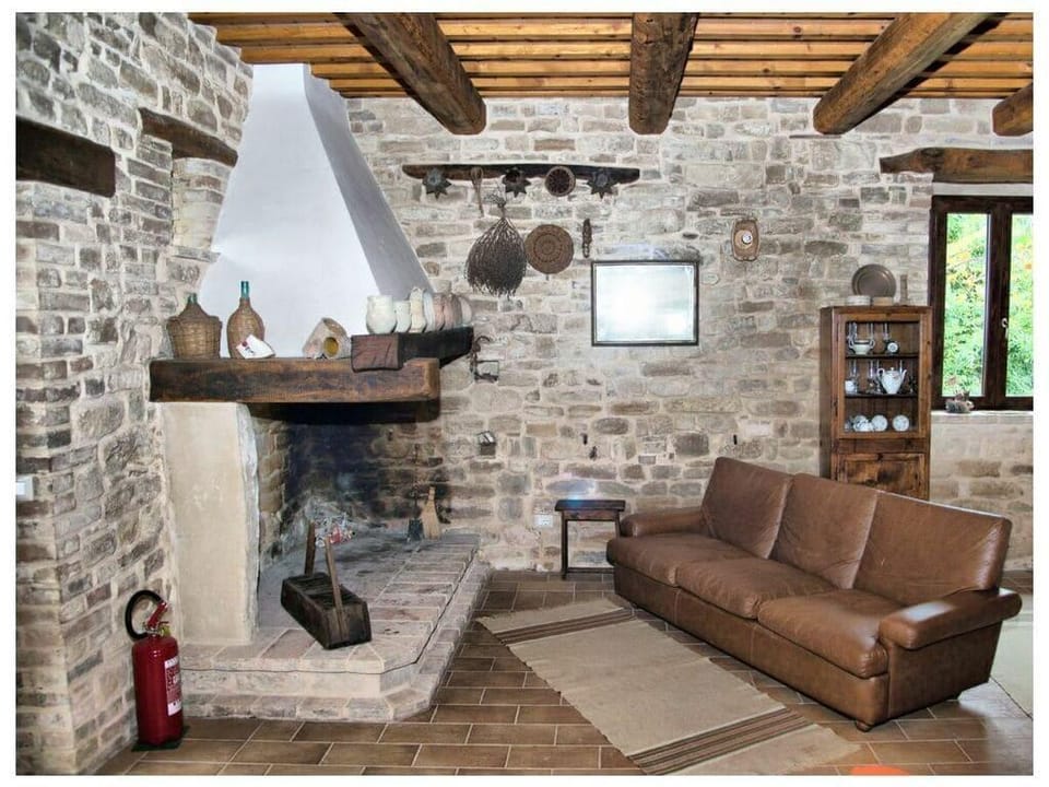 Villa Aurora Comfortable holiday residence Hotel in Marche