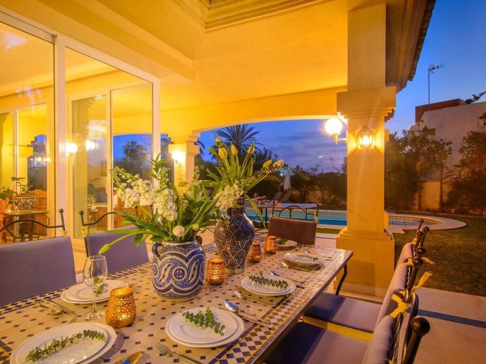 Heated pool directly on the beach Villa in Andalusia