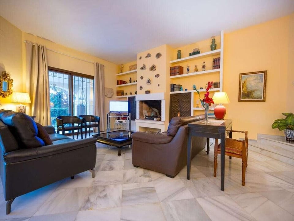Traditional beach house Villa in Marbella