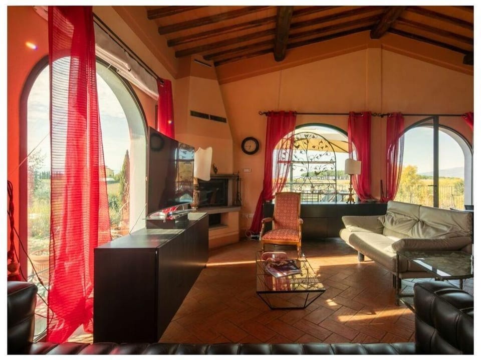 Villa al Vento Comfortable holiday residence Hotel in Tuscany
