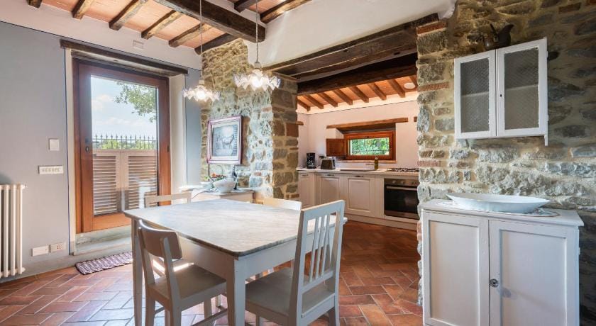 Villa la Ghiandaia Comfortable holiday residence Villa in Castiglion Fiorentino