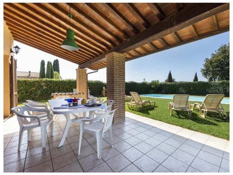 Villa Clemente Comfortable holiday residence Villa in Tuscany