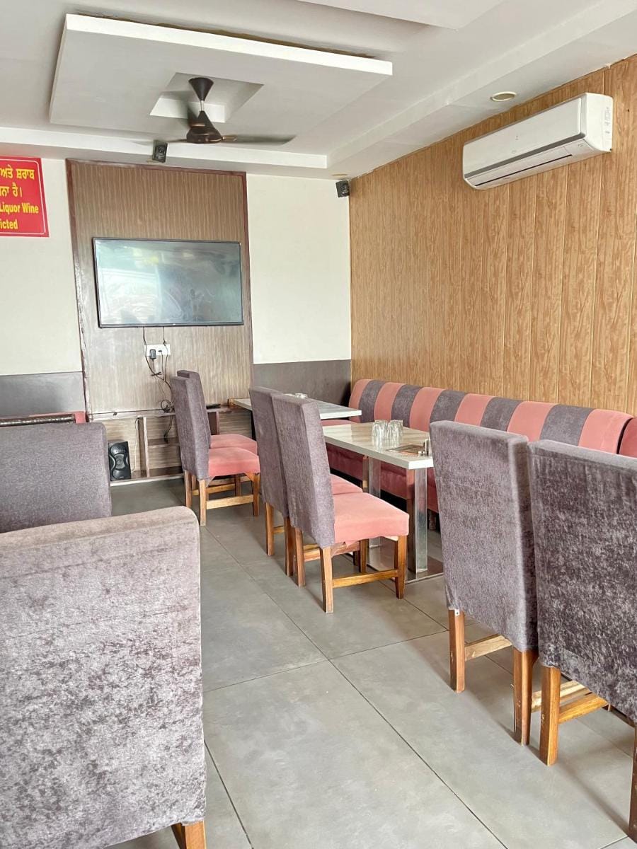 Satkar Hotel Apartment in Punjab, India