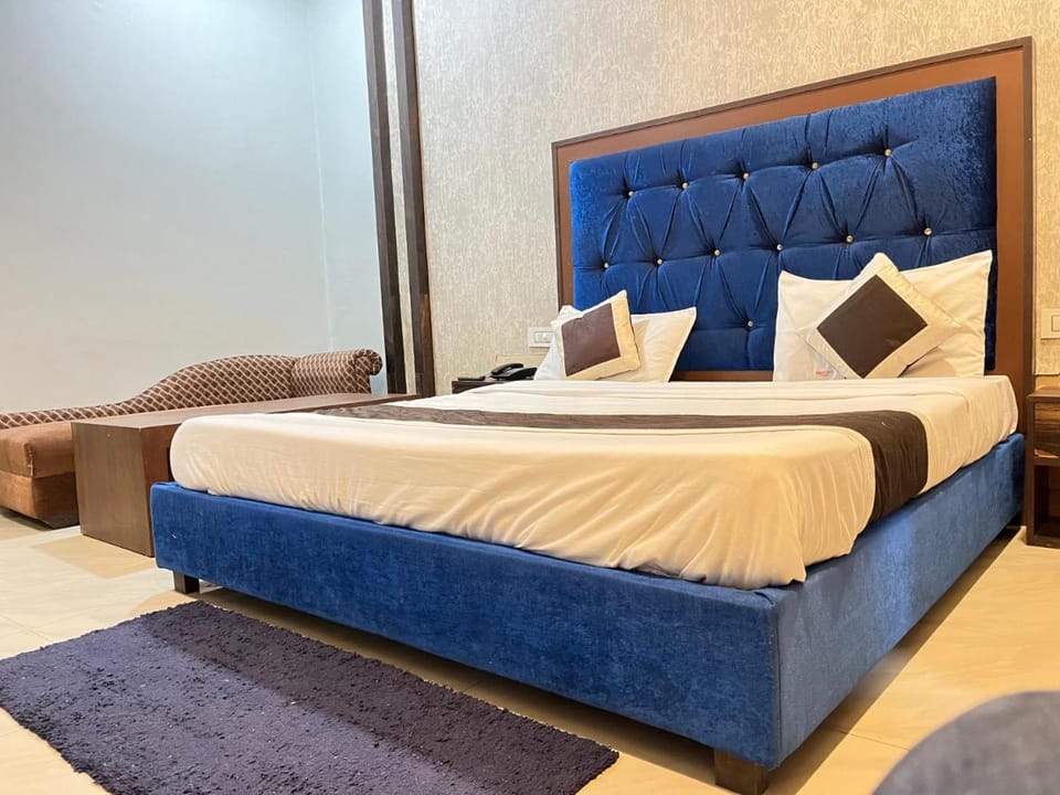 Satkar Hotel Apartment in Punjab, India