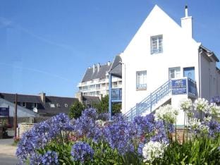 Apartment in Tregastel near the Beach Apartment in Trégastel