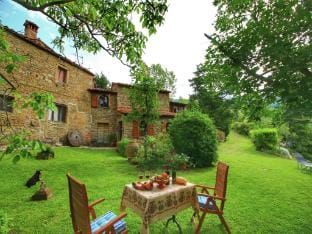Farmhouse in Cortona with pool Vacation rental in Umbria