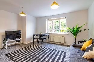 Holiday Corporate Lets, Free Parking Close to City Apartment in Nottingham
