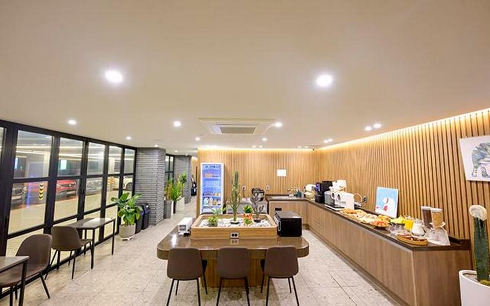 H Avenue Mokpo Peace Plaza branch Hotel in South Korea