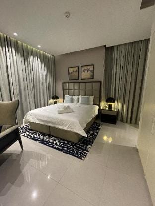 Damac Majestine 1 Bedroom - Manzar Holiday Homes Apartment in Dubai