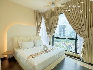 Town Creamy House, Be Ur Own Kind of Beautiful Vacation rental in Johor Bahru