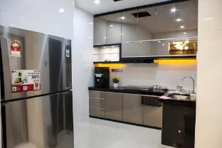 Sekinchan Exotic RoofGardenBBQ Penthouse 30px-6R5B Apartment in Selangor, Malaysia