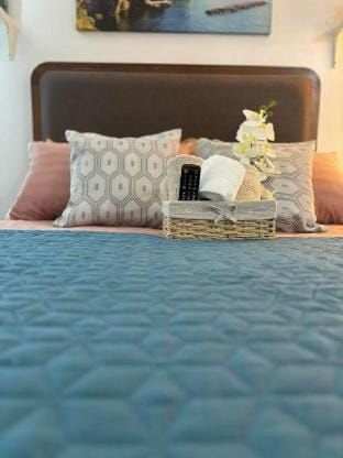 Seraphic Staycation Apartment in Paranaque