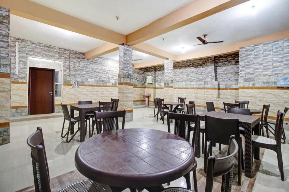 Collection O Rajbagh Hotel in India