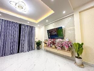 Nguyên căn 4 Tầng Mây House - Hùng Vương TP Huế Vacation rental in Laos