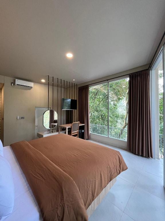 HeHa Waterfall Suites & Camping Ground Resort in Cisarua