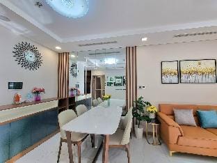 2BR Vinpearl Landmark 81 Apt Apartment in Ho Chi Minh City