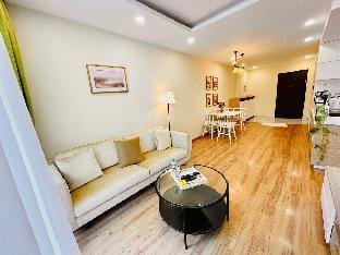 Lucy Home 2BR Scenic Valley 101 Apartment in Ho Chi Minh City