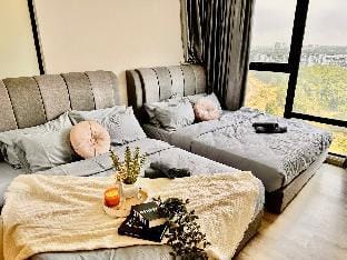 Mosaic Tranquility Peaceful 2+1BR Getaway 6-12 pax Vacation rental in Johor Bahru