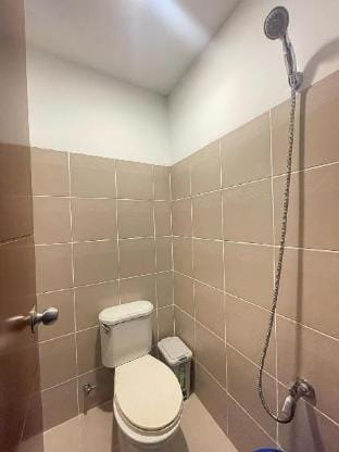 2Br with 4 beds wi-fi & Netflix Apartment in Lapu-Lapu City