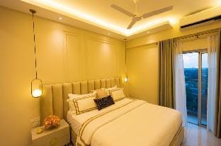 True Luxury 3BR apartment  Apartment in Western Province