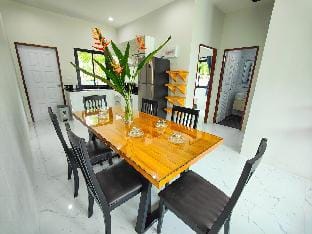 Cozy Pool House 3 min to beach Vacation rental in Ko Samui
