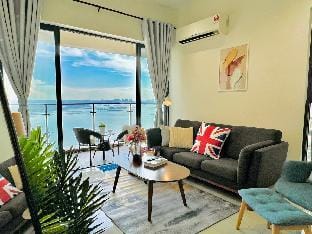 Amberside 3Bedroom 20F Seaview Sanctuary @ 8-12Pax Vacation rental in Johor Bahru