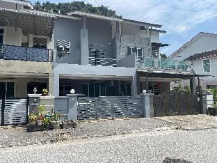 Serenity Family Stay  Ipoh 8 Pax Vacation rental in Ipoh