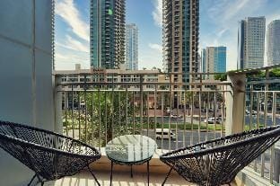 Stunning Luxury Studio Apartment - Downtown Dubai Vacation rental in Dubai