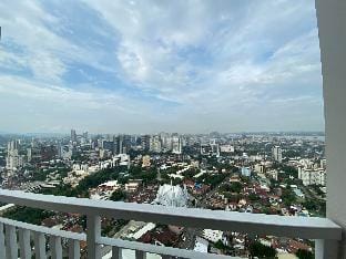 1 Bedroom Condo with Balcony-Horizons Cebu Apartment in Lapu-Lapu City