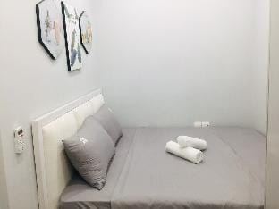 HKG - Vinhomes D'Capitable 2BR Basic Apartment Vacation rental in Laos