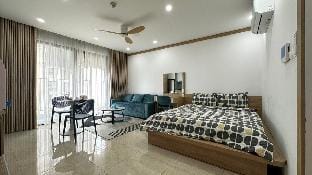 HKG - Vinhomes D'Capitable Basic Studio Vacation rental in Laos