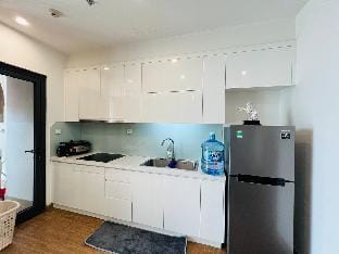 Vinhomes Sky Lake - 2BR+2BR Vacation rental in Laos