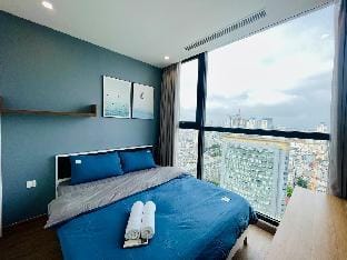 HKG - Skylake P2BR Modern Luxury Apartment Vacation rental in Laos