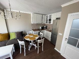 Апартамент  "Амелия" в затворен комплекс с басейн Apartment in Varna