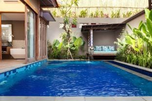 Beachfront 1BR Resort in Lembongan Villa in Nusapenida