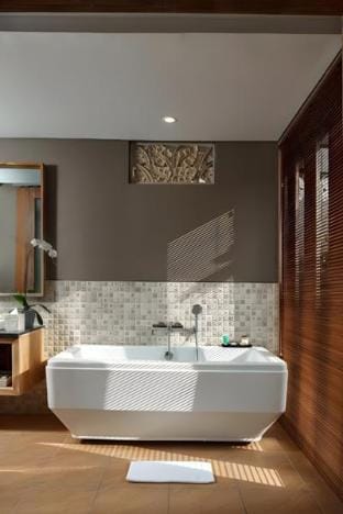 Beachfront 1BR Resort in Lembongan Villa in Nusapenida