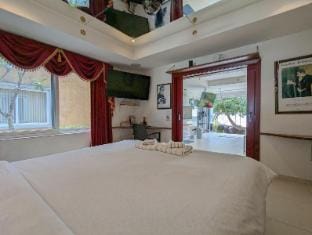 Beachfront Magic Villa - by KohChangVillas Vacation rental in Ko Chang