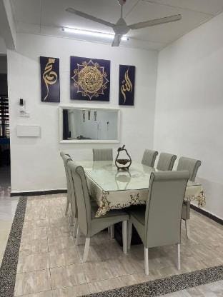 FZ's Paduka Homestay kubang kerian  Vacation rental in Malaysia
