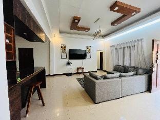 Chubby's Place Siargao - Room C (Good for 3) Apartment in General Luna