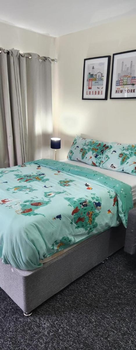 Haven, Large Double Room, Barking, Free Parking Vacation rental in Barking