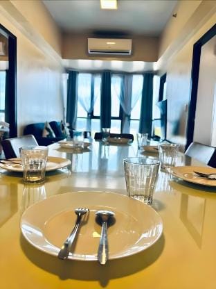 The Mactan Newtown Cozy 2Br bedroom sea view Vacation rental in Lapu-Lapu City