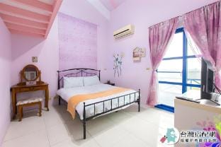 藍與白 Villa/訂房優惠中/KTV電動麻將桌Switch烤肉 Vacation rental in Taiwan, Province of China